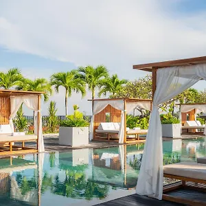 Hotel Cross Paasha Bali Seminyak
